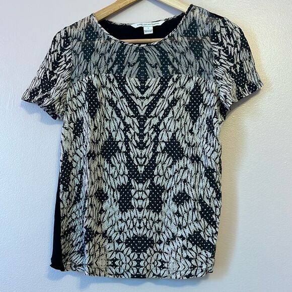 Diane Von Furstenberg DvF Angela Silk Top Panther Lace Black Women's Sz 2 Animal - Picture 3 of 12